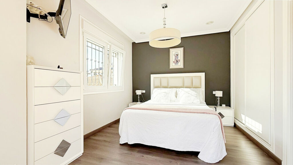 Detached Villa Los Altos Alicante - image 27