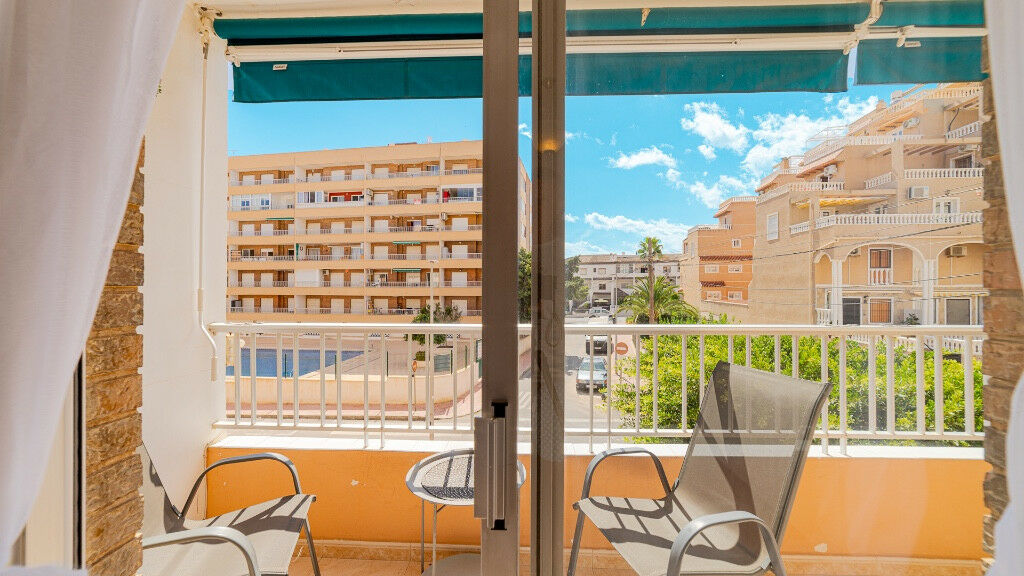 Middle Floor Apartment Punta Prima Alicante - image 27