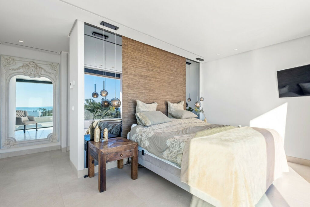 Detached Villa Marbesa Málaga - image 27