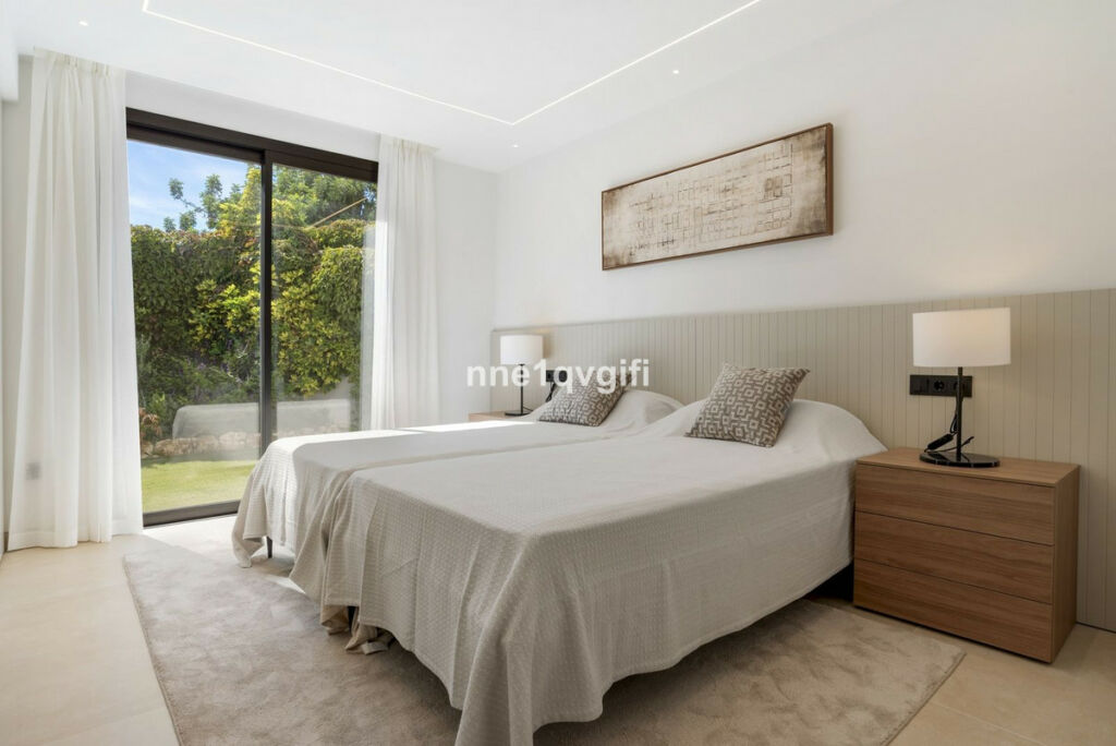 Detached Villa Guadalmina Alta Málaga - image 28