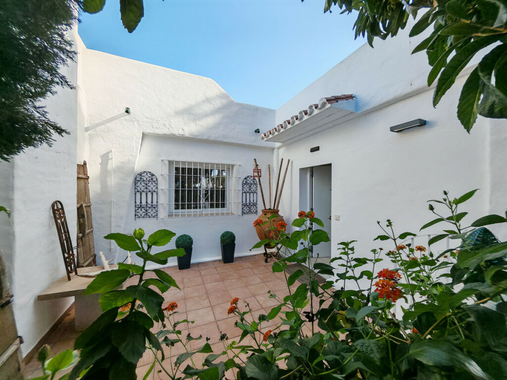 Semi-Detached House Las Chapas Málaga - image 27