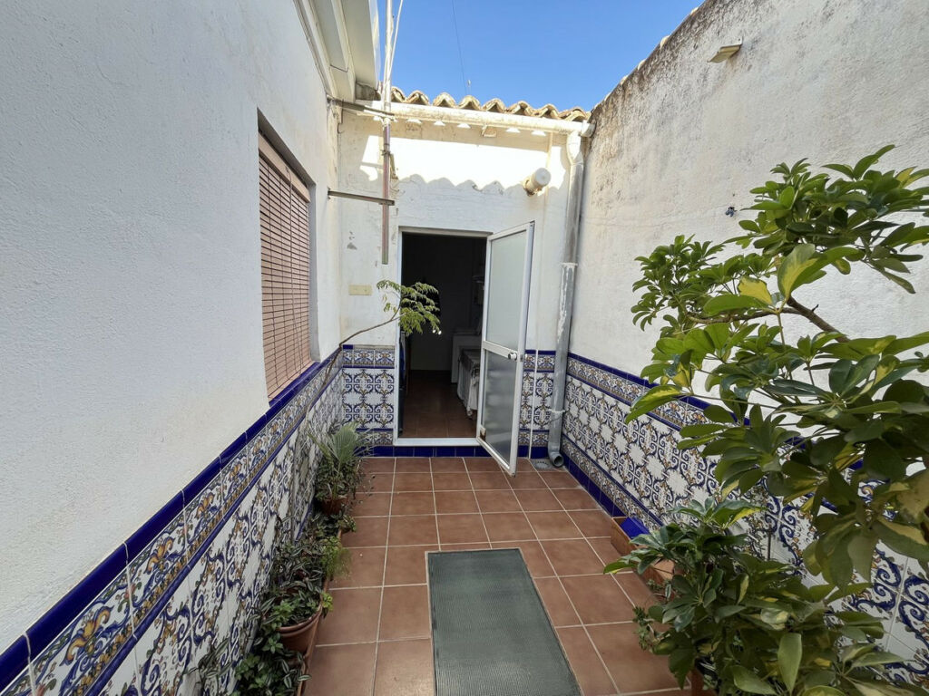 Townhouse Antequera Málaga - image 2
