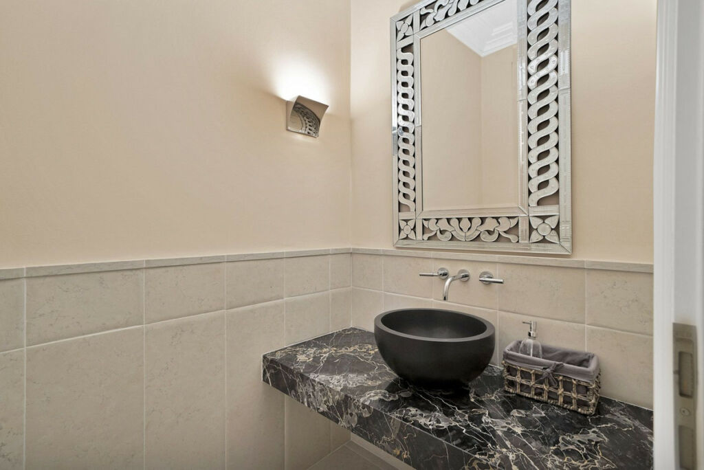 Detached Villa Benahavís Málaga - image 27