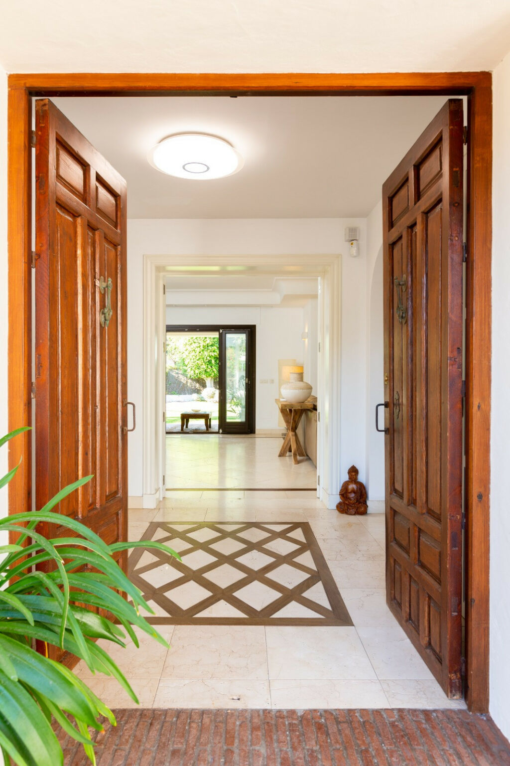 Detached Villa Guadalmina Baja Málaga - image 28