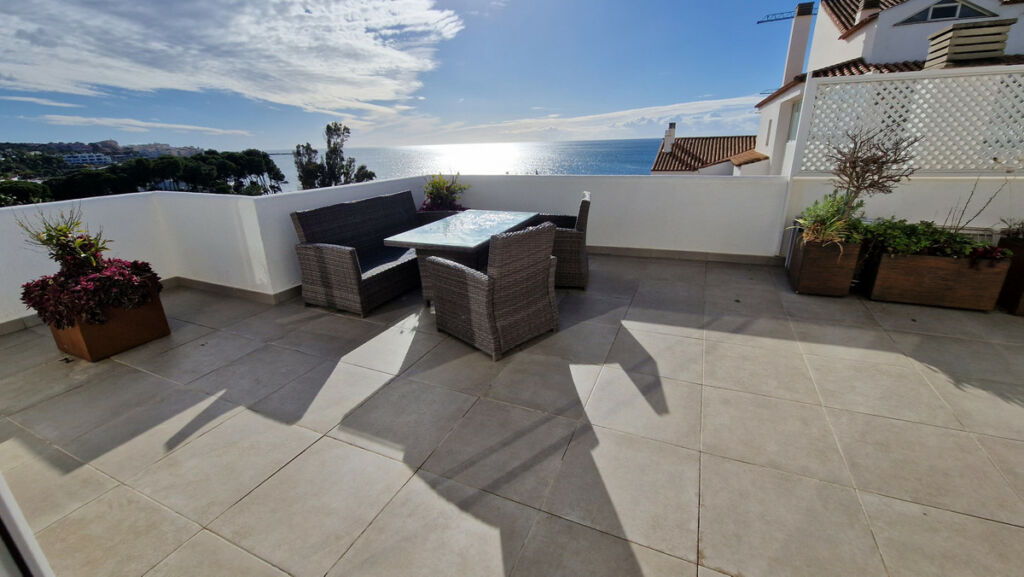 Middle Floor Apartment Estepona Málaga - image 28