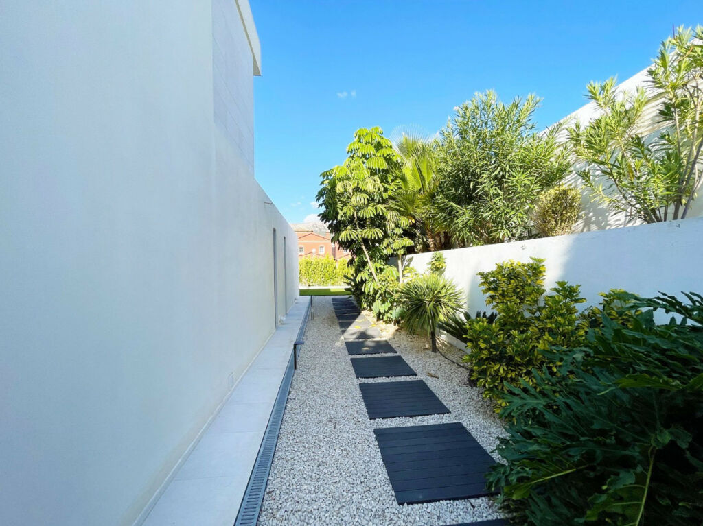 Detached Villa Calpe Alicante - image 28