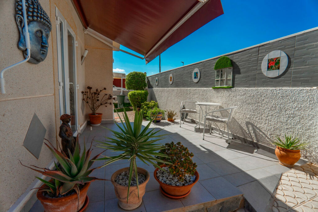 Detached Villa Ciudad Quesada Alicante - image 27
