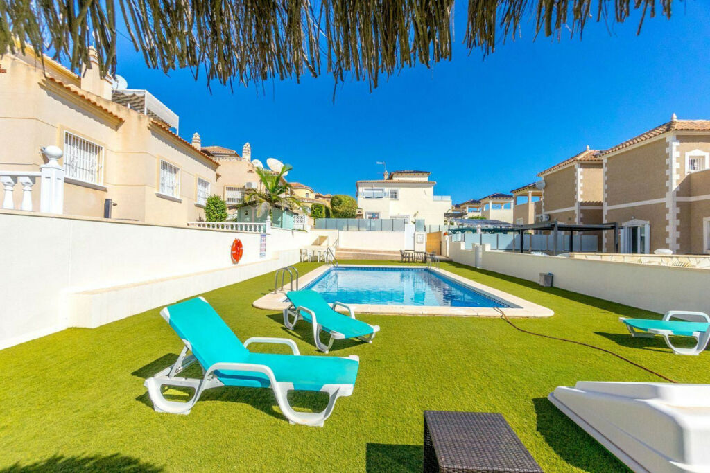 Detached Villa Orihuela Costa Alicante - image 28