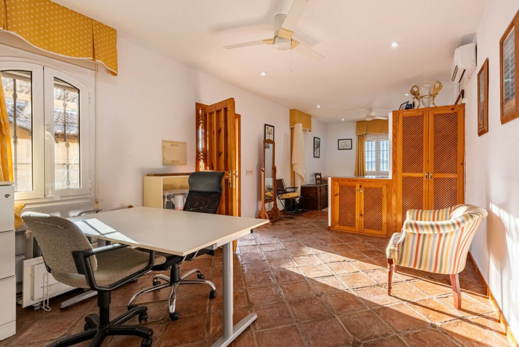 Detached Villa Alhaurín de la Torre Málaga - image 28