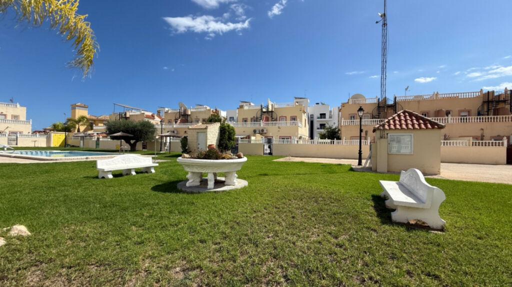 Bungalow Orihuela Alicante - image 28