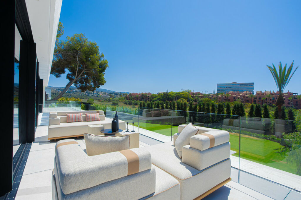 Detached Villa Los Monteros Málaga - image 28