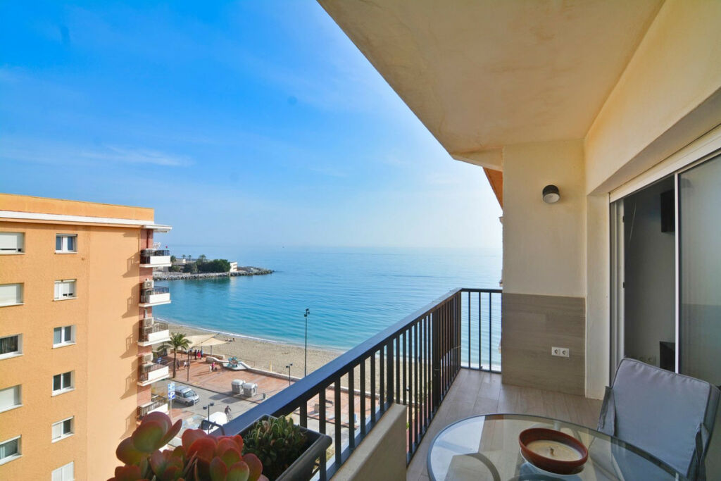 Penthouse Fuengirola Málaga - image 28