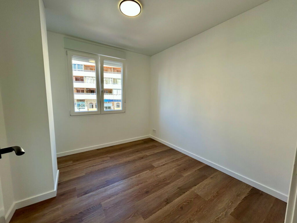 Middle Floor Apartment Torrevieja Alicante - image 28
