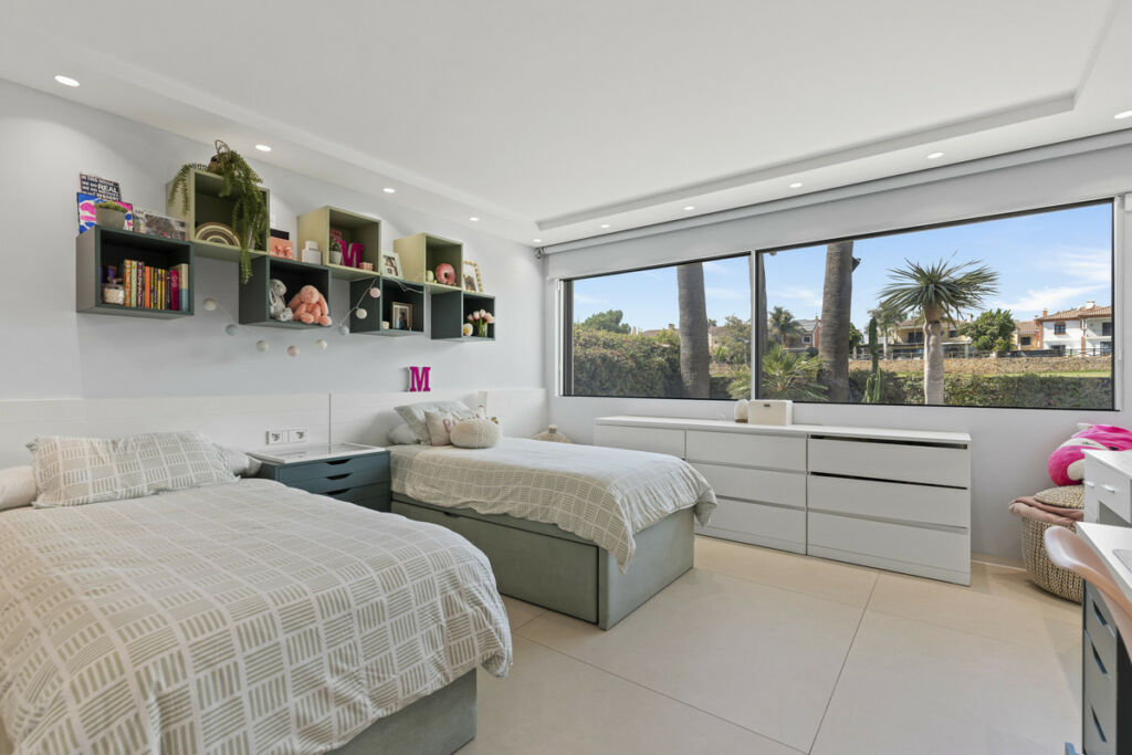 Detached Villa Guadalmina Alta Málaga - image 28