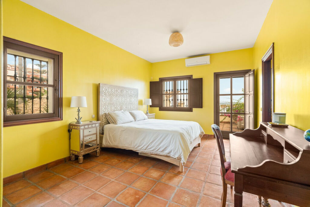 Detached Villa La Duquesa Málaga - image 28