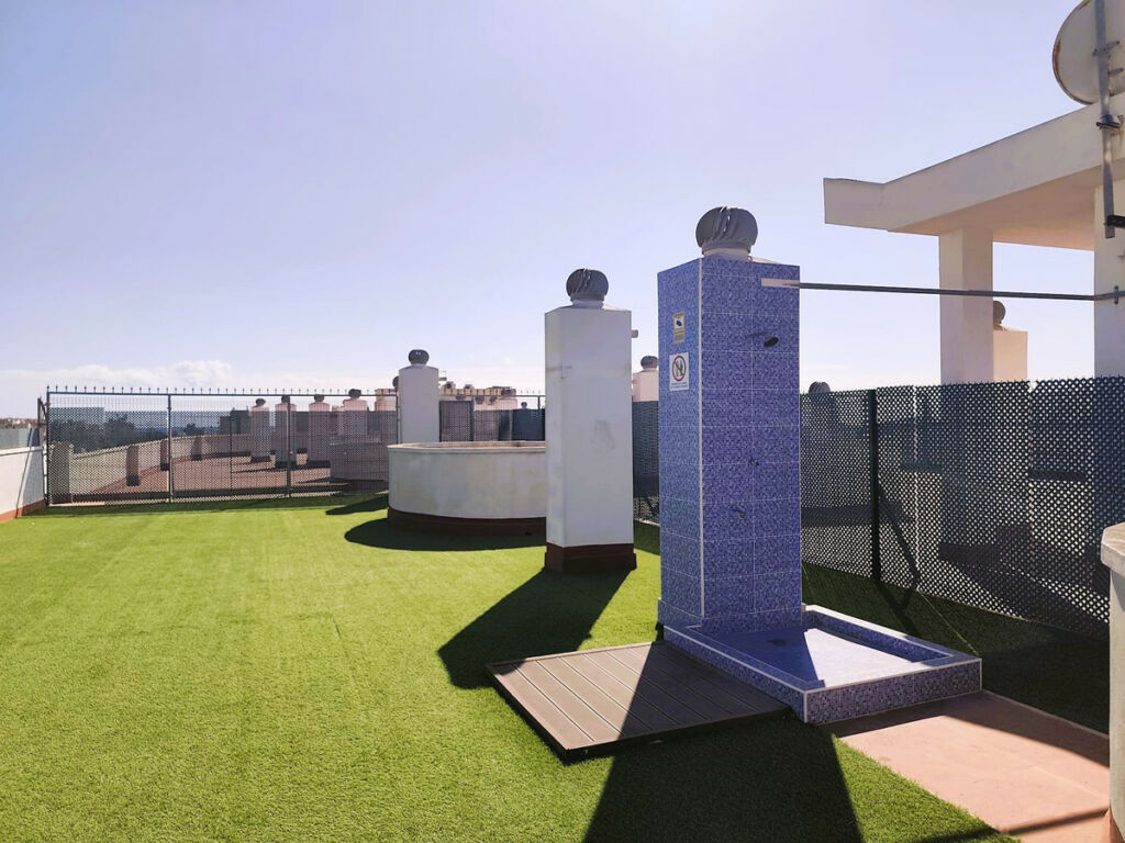 Middle Floor Apartment Torrevieja Alicante - image 28
