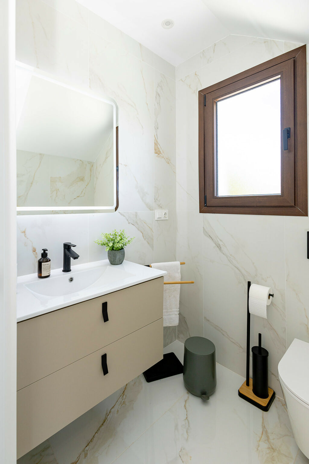 Detached Villa Polop Alicante - image 28