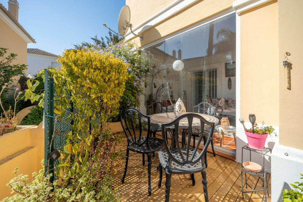 Semi-Detached House Elviria Málaga - image 28