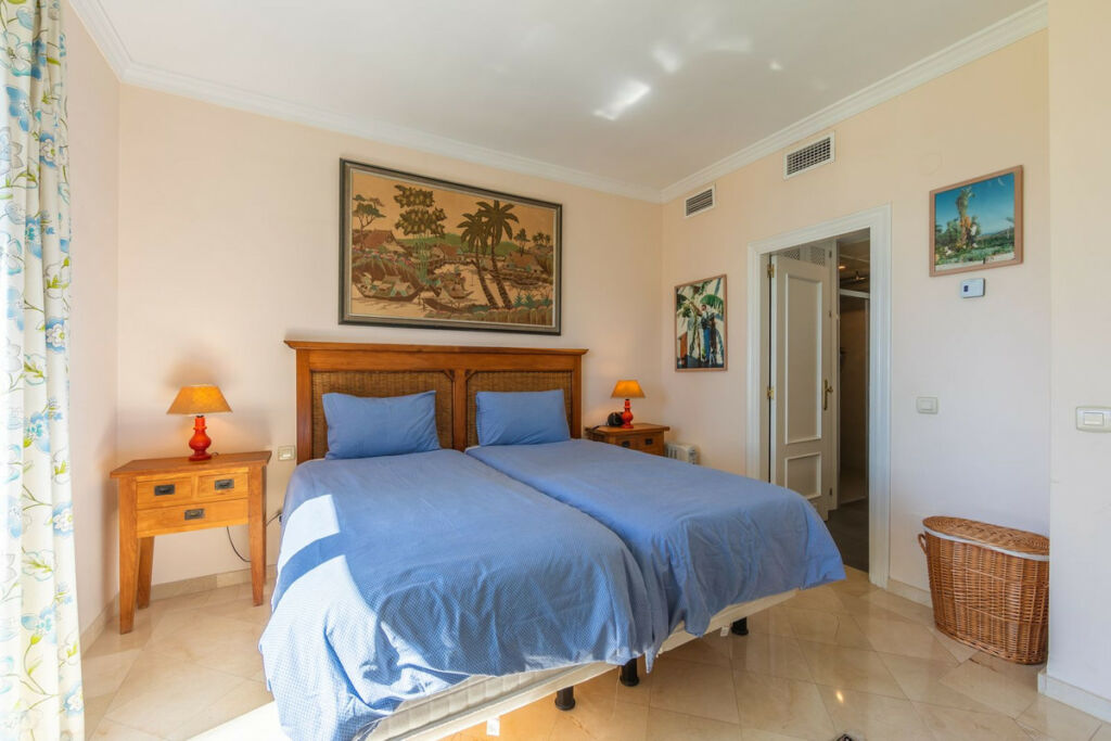 Middle Floor Apartment Casares Playa Málaga - image 28