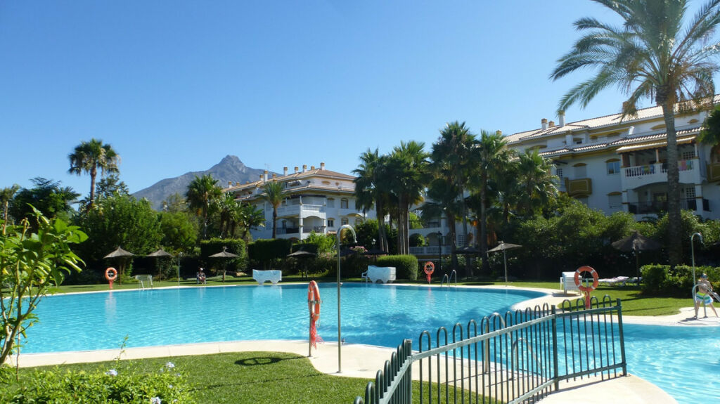 Penthouse Nueva Andalucía Málaga - image 27