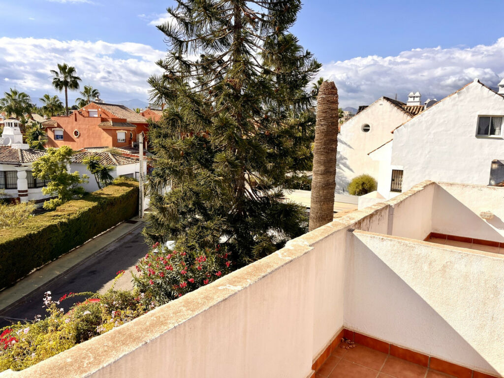 Townhouse Estepona Málaga - image 28