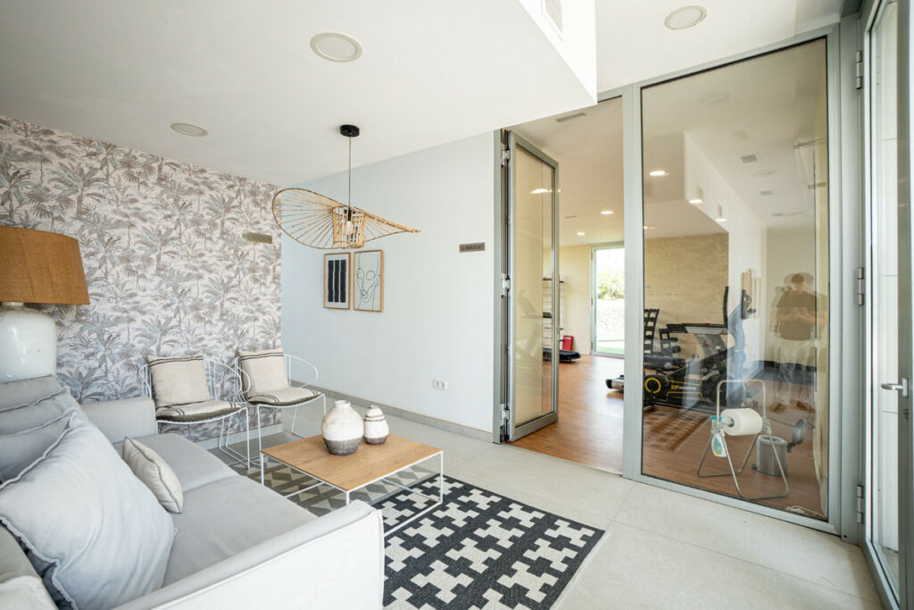 Middle Floor Apartment Estepona Málaga - image 28