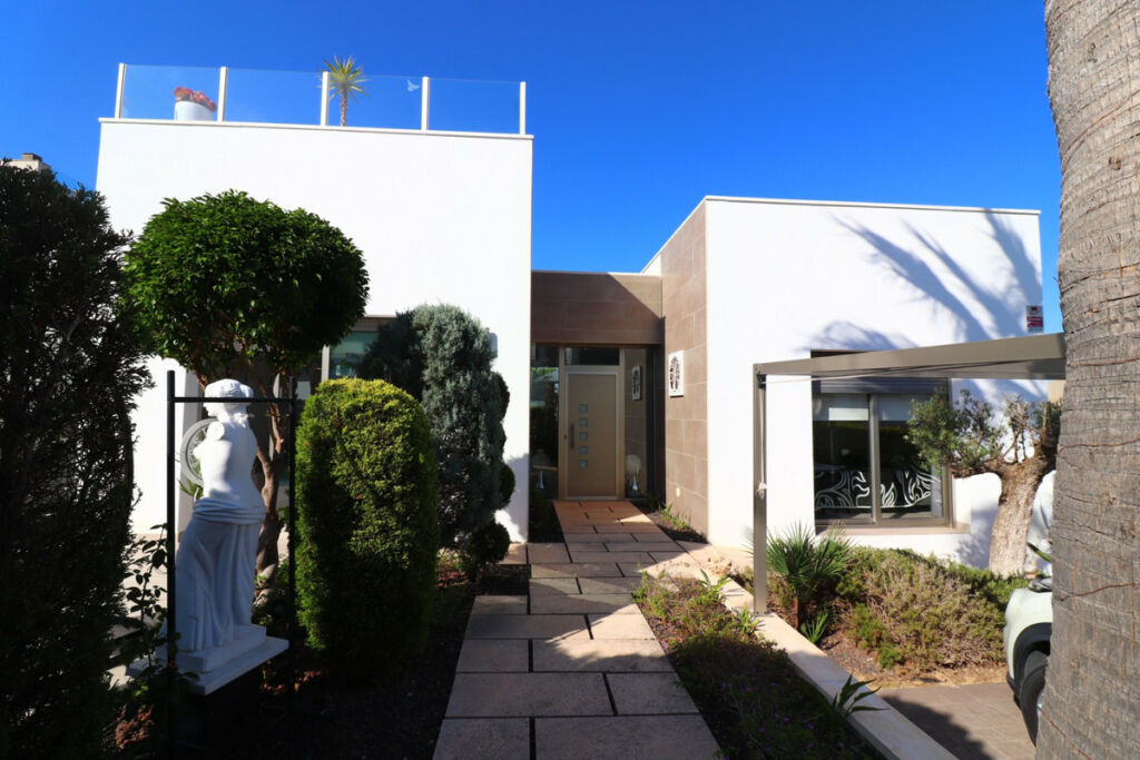 Detached Villa Benijofar Alicante - image 29