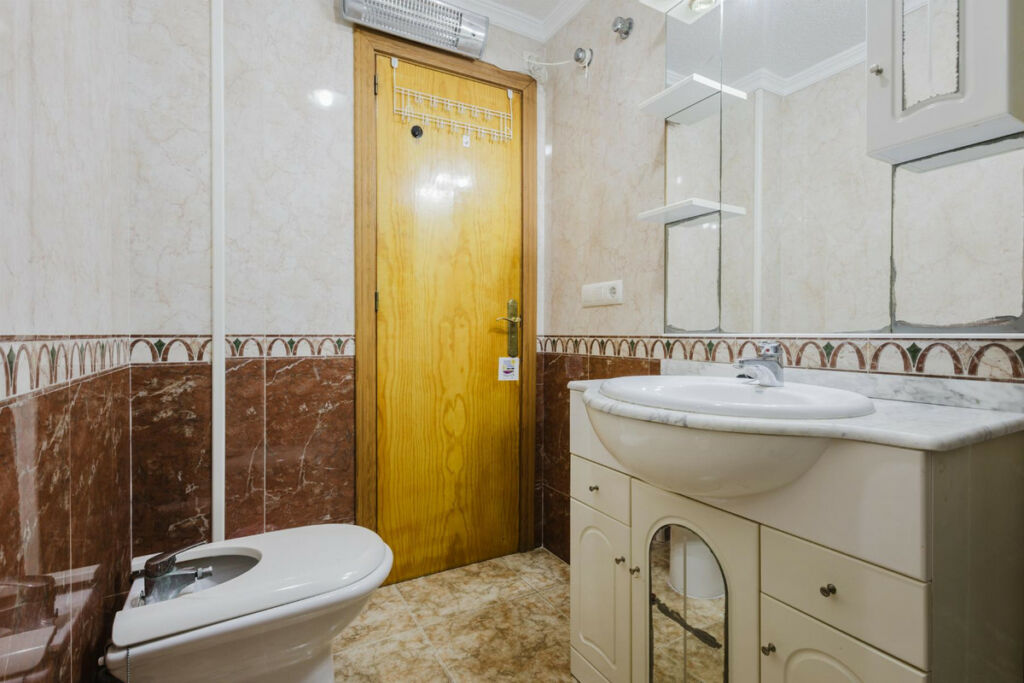 Penthouse Torrevieja Alicante - image 29