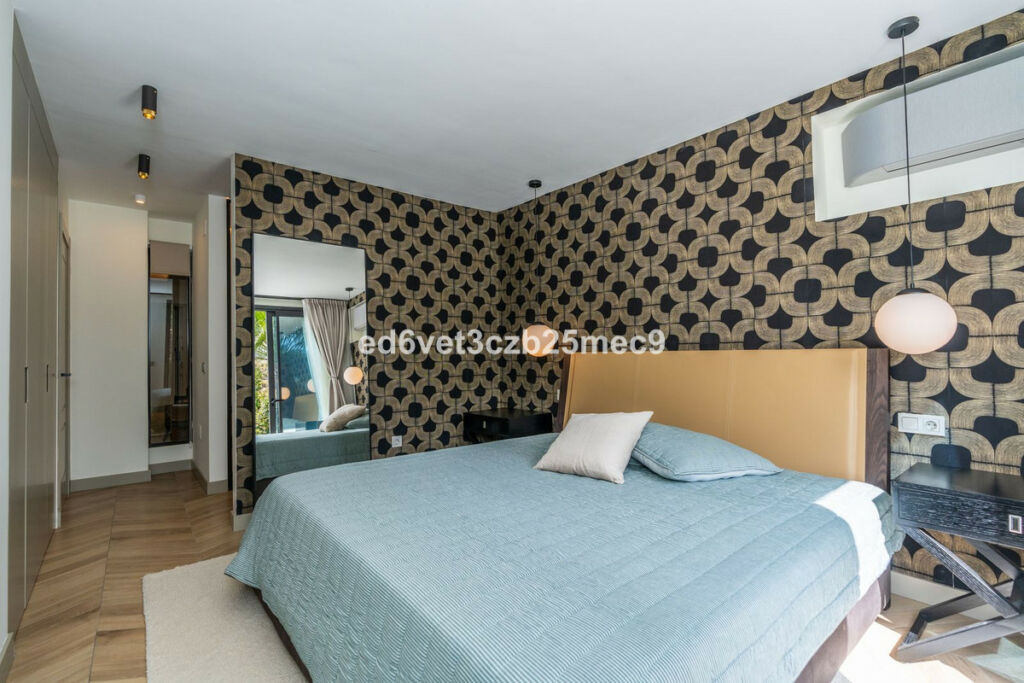 Detached Villa Nueva Andalucía Málaga - image 29