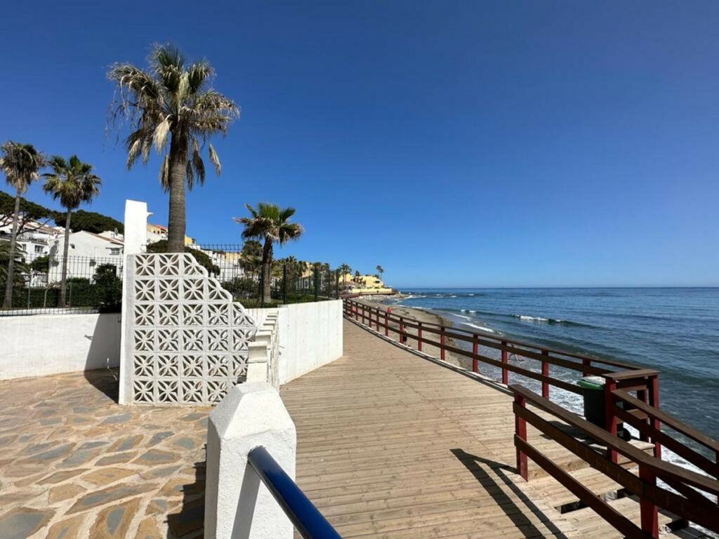 Ground Floor Apartment Calahonda Málaga - image 29