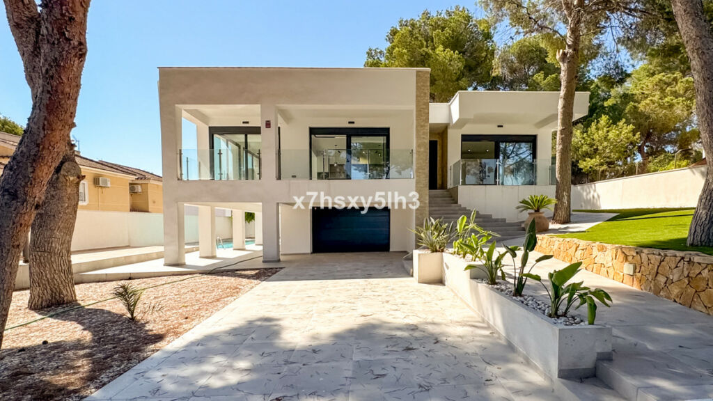 Detached Villa Los Balcones Alicante - image 29
