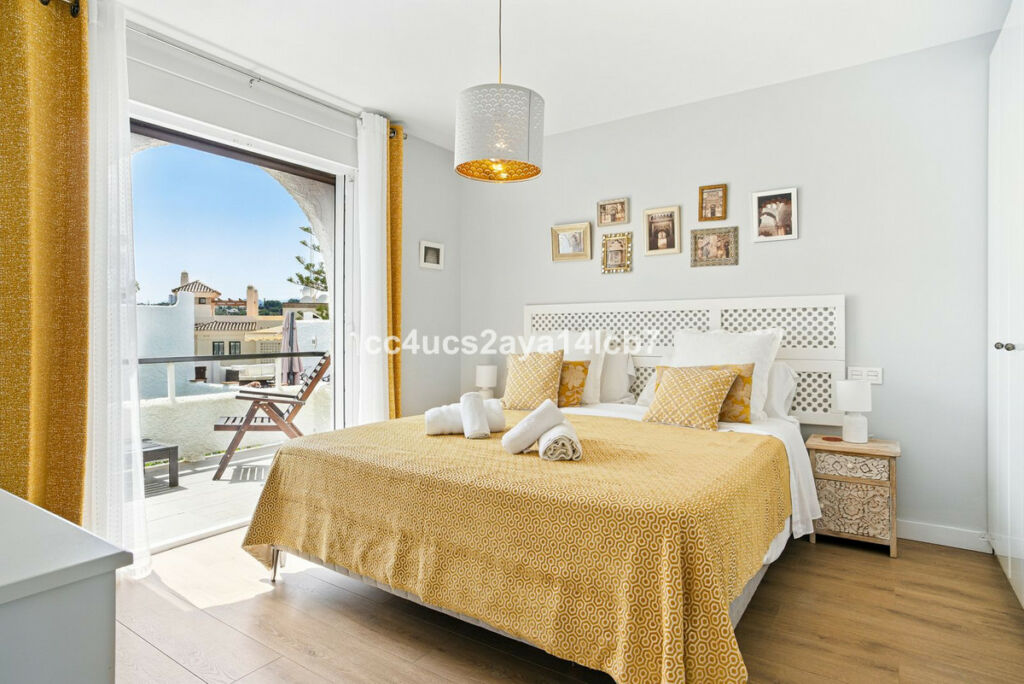 Townhouse Nueva Andalucía Málaga - image 29