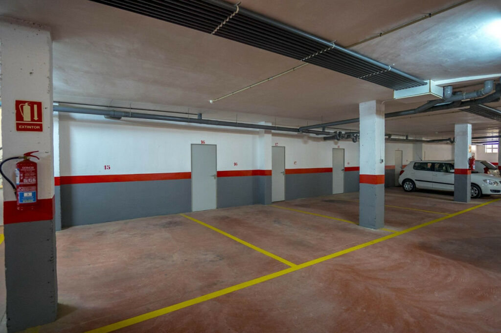 Middle Floor Apartment Campoamor Alicante - image 29