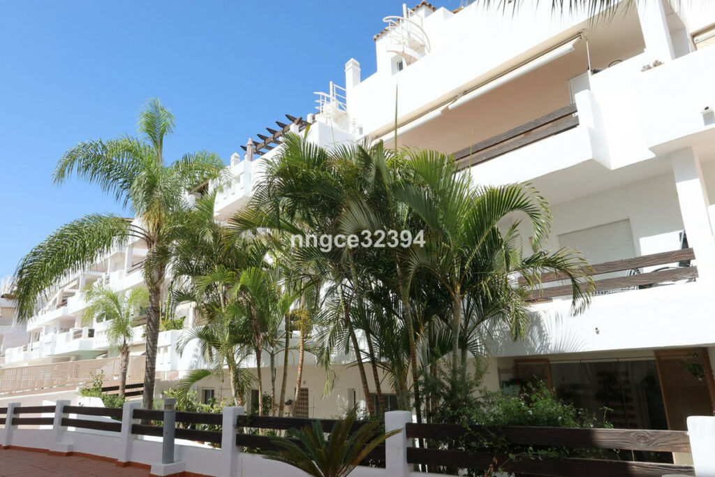 Middle Floor Apartment Estepona Málaga - image 29