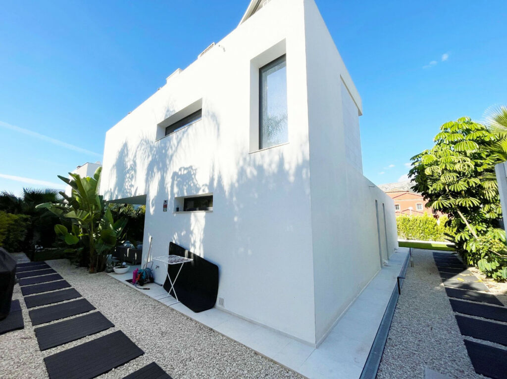 Detached Villa Calpe Alicante - image 29