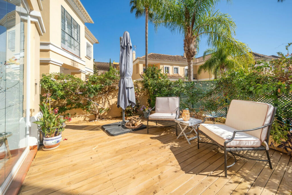 Semi-Detached House Elviria Málaga - image 29