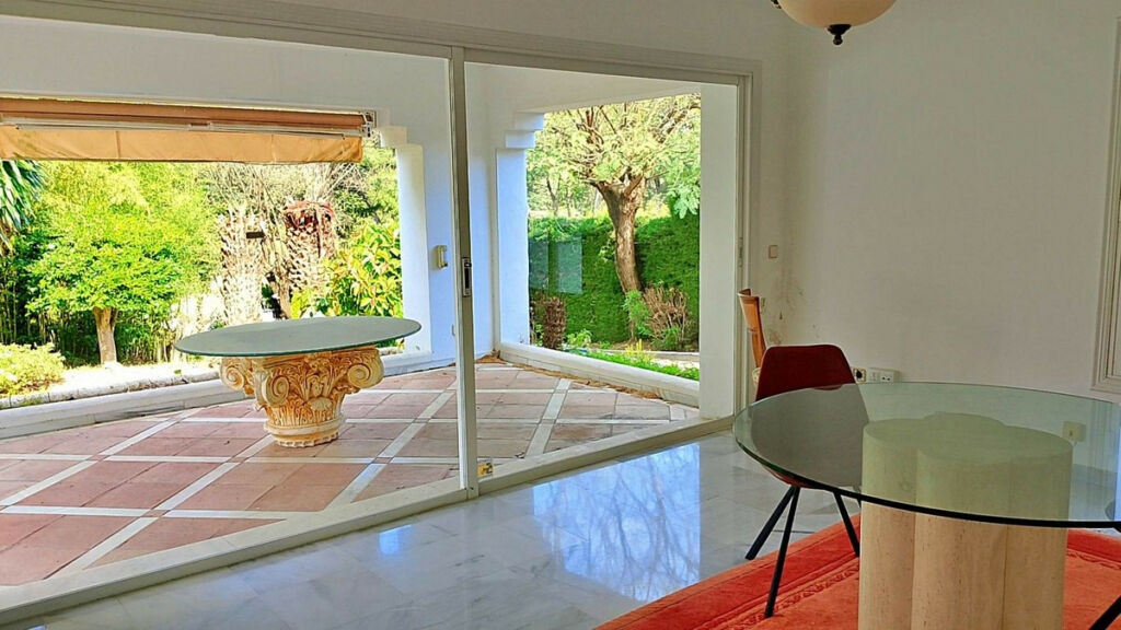 Detached Villa El Paraiso Málaga - image 29