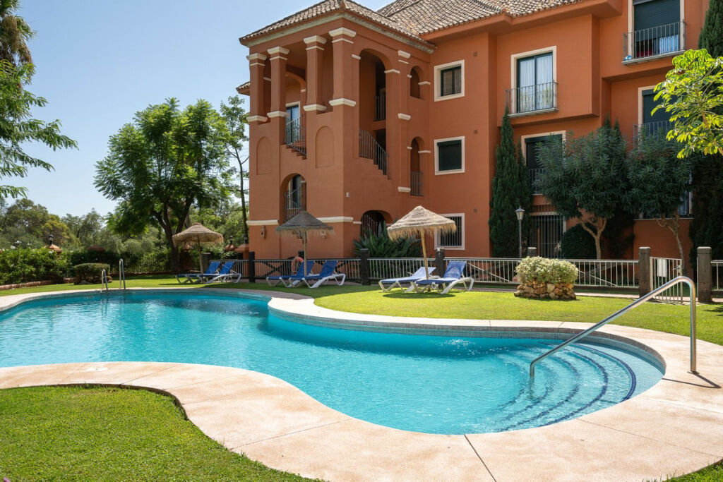 Middle Floor Apartment Benahavís Málaga - image 29