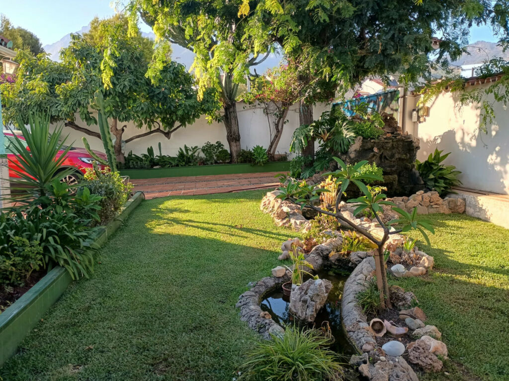 Detached Villa Marbella Málaga - image 28