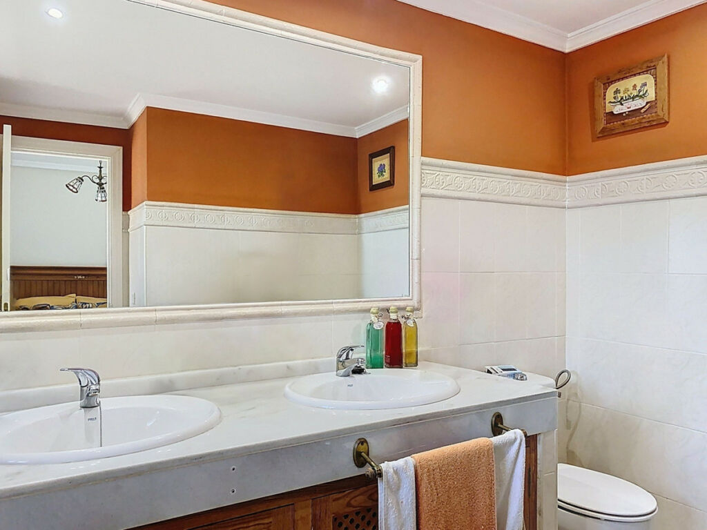 Townhouse Estepona Málaga - image 28