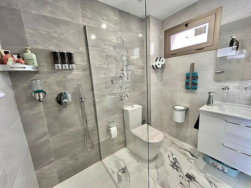 Ground Floor Apartment Villamartin Alicante - image 29