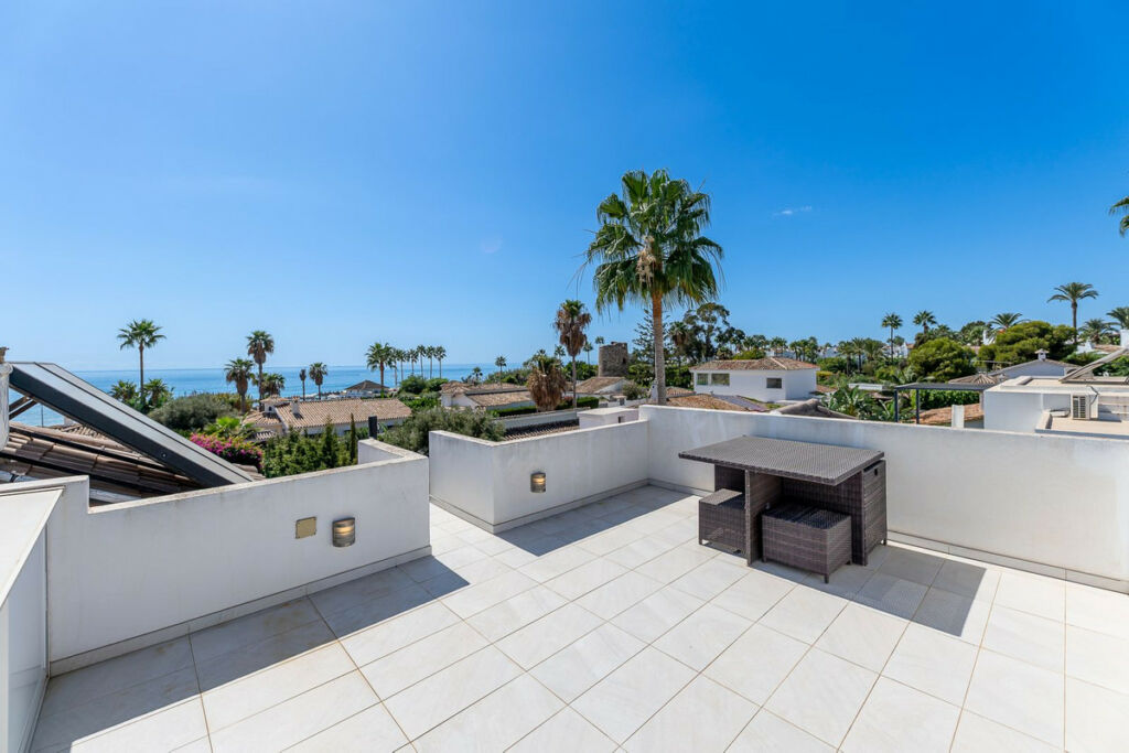 Detached Villa Costalita Málaga - image 29