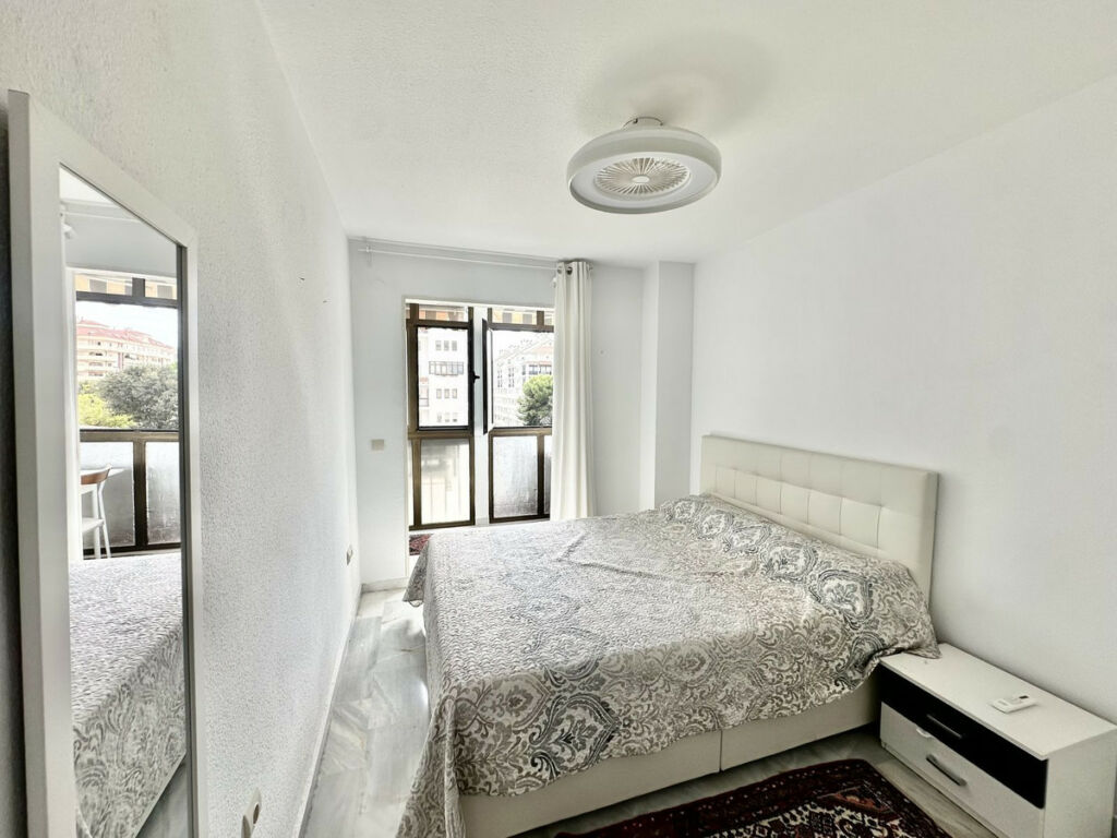 Middle Floor Apartment Fuengirola Málaga - image 29