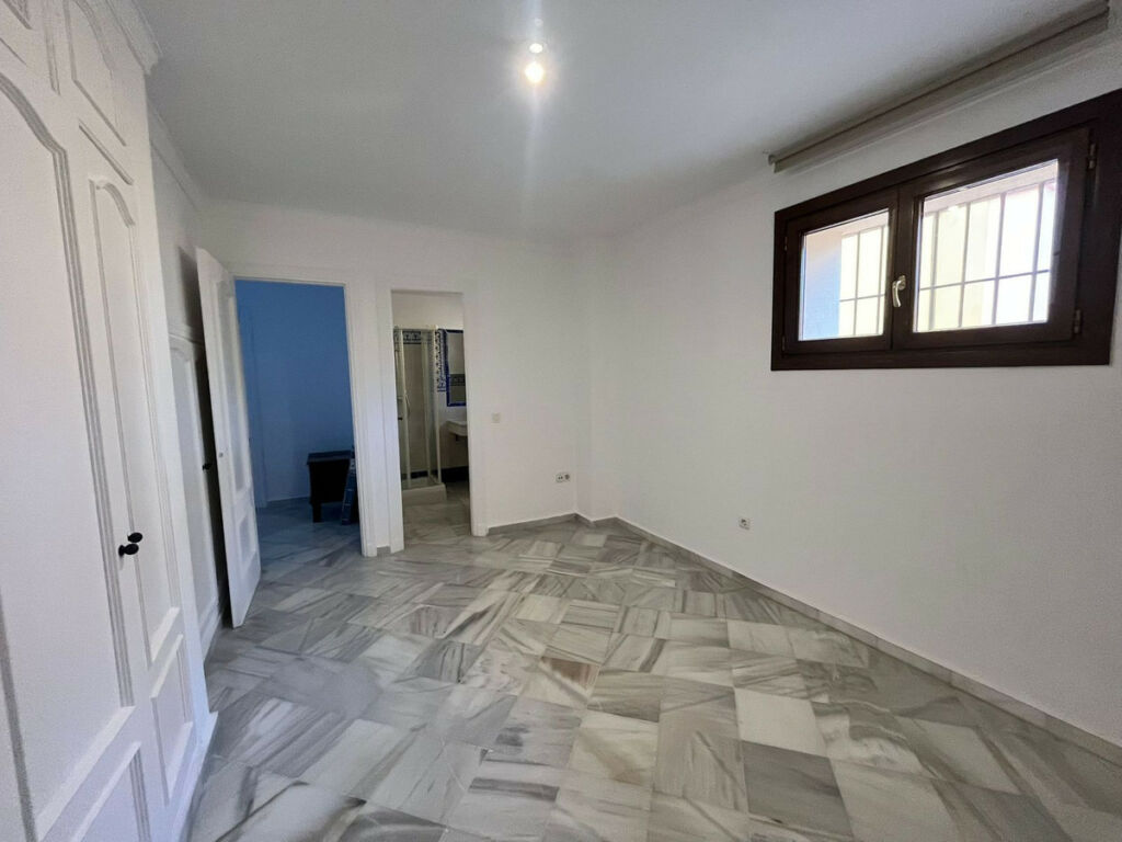 Detached Villa Guadalmina Alta Málaga - image 29