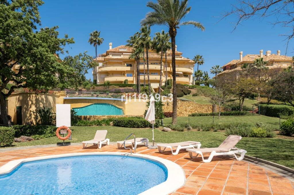 Middle Floor Apartment Elviria Málaga - image 29