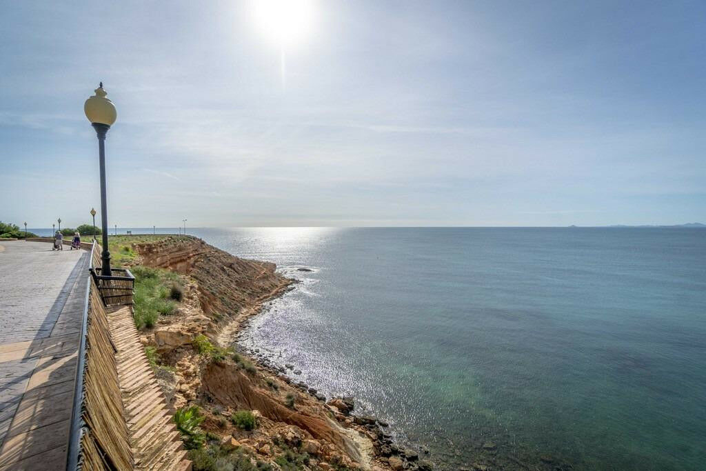 Middle Floor Apartment Campoamor Alicante - image 29