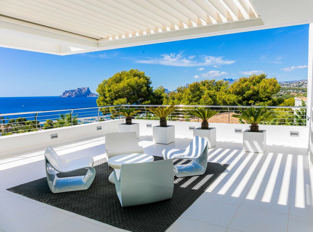 Detached Villa Moraira Alicante - image 3