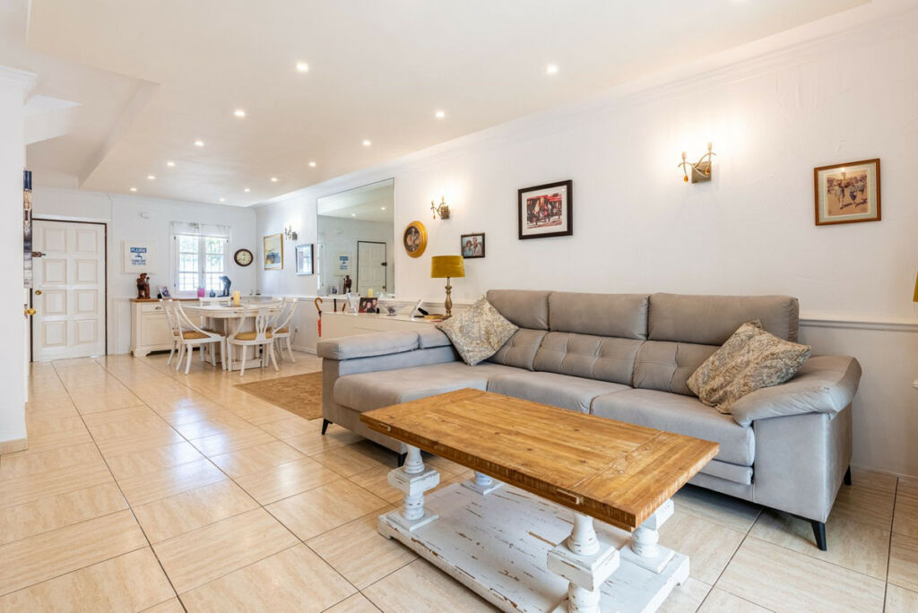 Semi-Detached House Benamara Málaga - image 3