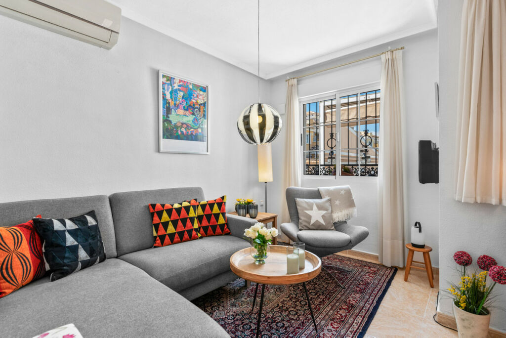 Townhouse Torrevieja Alicante - image 3