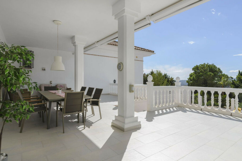 Detached Villa Mijas Málaga - image 3
